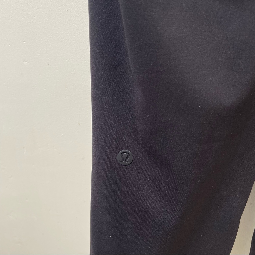 Lululemon On The Fly Pants 28" - Picture 8 of 9